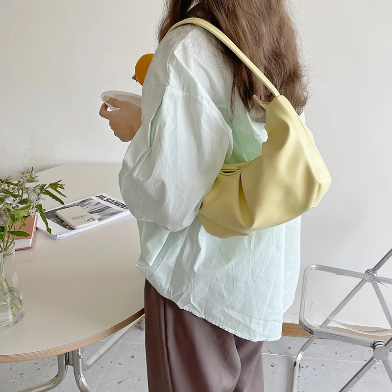 Design Niche Yellow Pleated Bag Soft Underarm Bag Women's New Personalized Shoulder Handbag In Spring/Summer 2021
Design Niche Yellow Pleated Bag Soft Underarm Bag Women's New Personalized Shoulder Handbag In Spring/Summer 2021