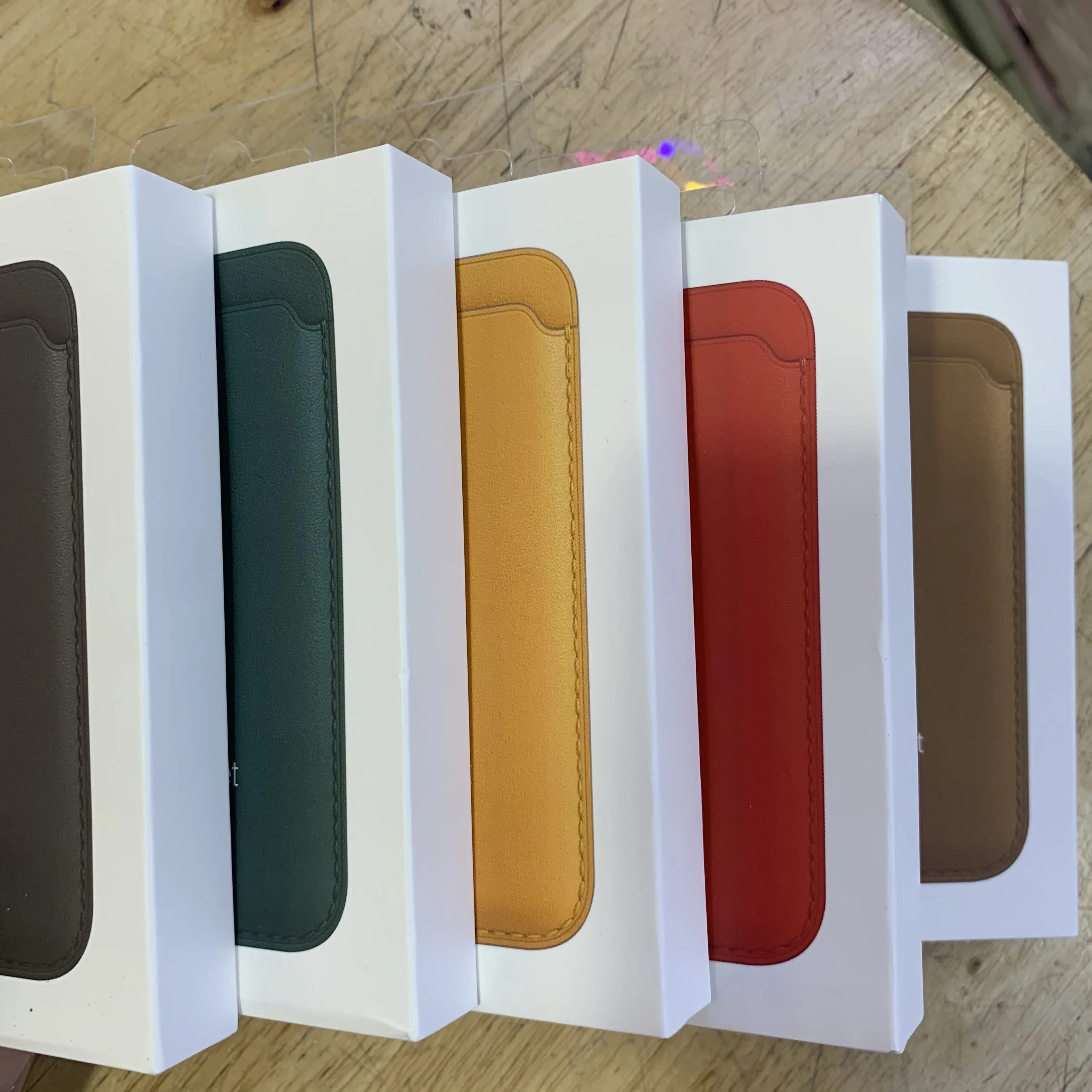 10Pcs/Upgrade Real Leather Magnetic Wallet Card Bag For Phone 12Mini 12 Pro Max Magnet For iPhone 12Pro Max Card Case
10Pcs/Upgrade Real Leather Magnetic Wallet Card Bag For Phone 12Mini 12 Pro Max Magnet For iPhone 12Pro Max Card Case