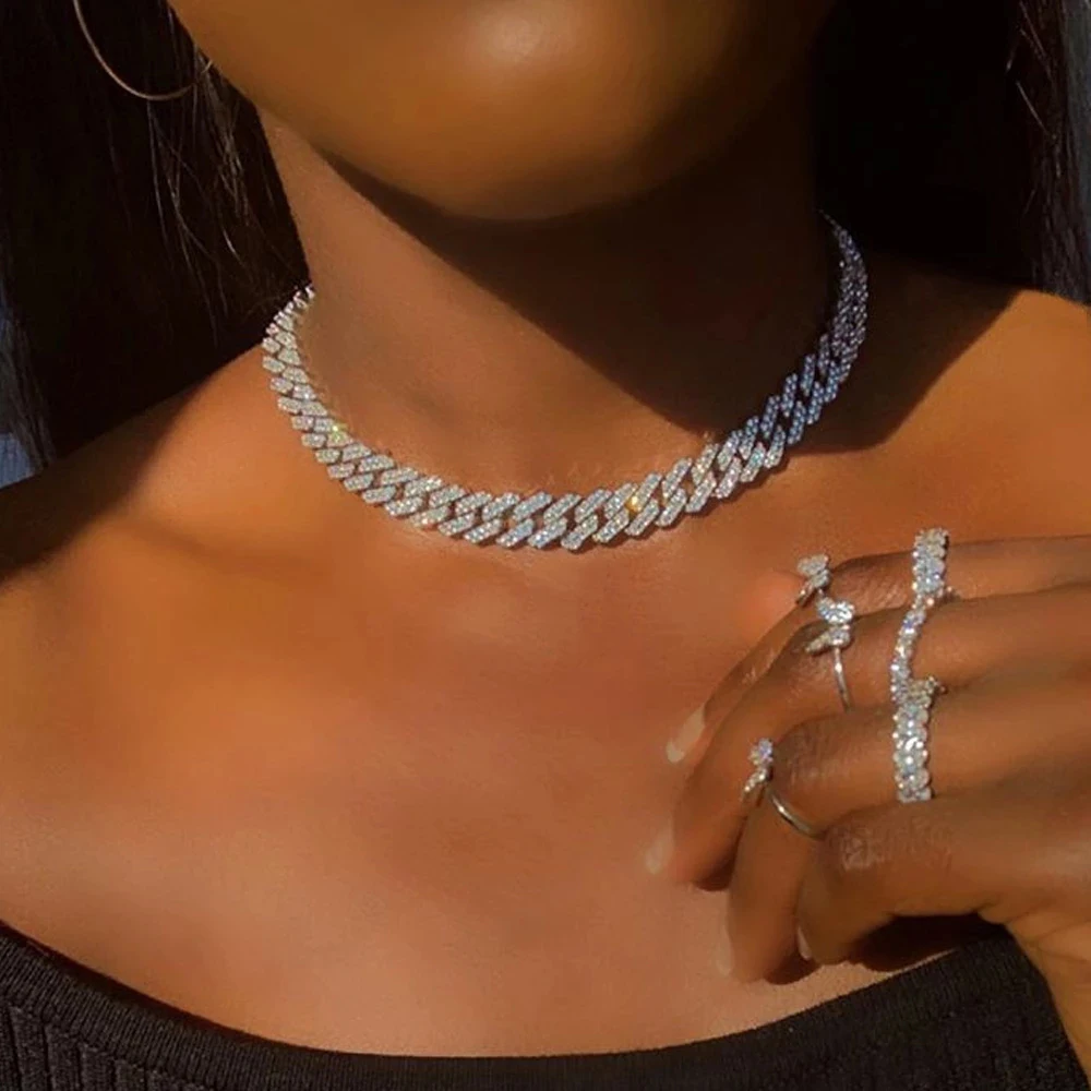 Caraquet Punk Hip Hop Cuban Link Chain Choker Necklace Iced Out Rapper Crystal Necklace Fashion Bling Rhinestone Jewelry Gift
Caraquet Punk Hip Hop Cuban Link Chain Choker Necklace Iced Out Rapper Crystal Necklace Fashion Bling Rhinestone Jewelry Gift