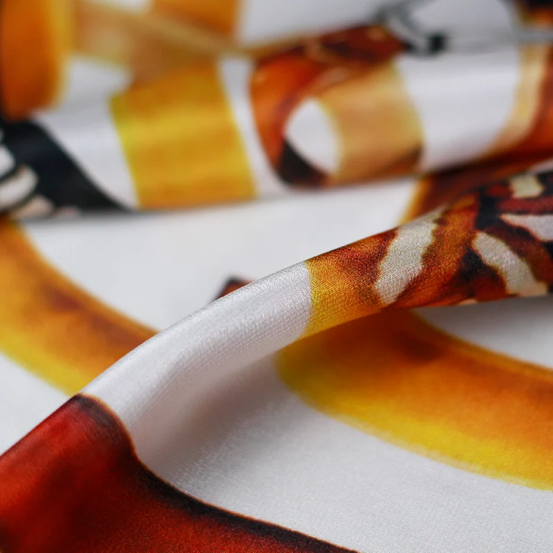 110 cm printed silk fabric for dress 12 mm crepe de chine silk fabric summer breathable dress fabric wholesale silk cloth
110 cm printed silk fabric for dress 12 mm crepe de chine silk fabric summer breathable dress fabric wholesale silk cloth