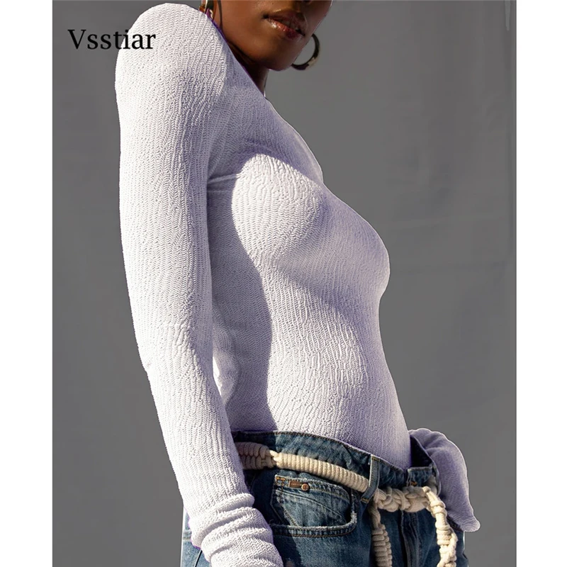 Женская трикотажная футболка с длинным рукавом и круглым вырезом 
Женская трикотажная футболка с длинным рукавом и круглым вырезом