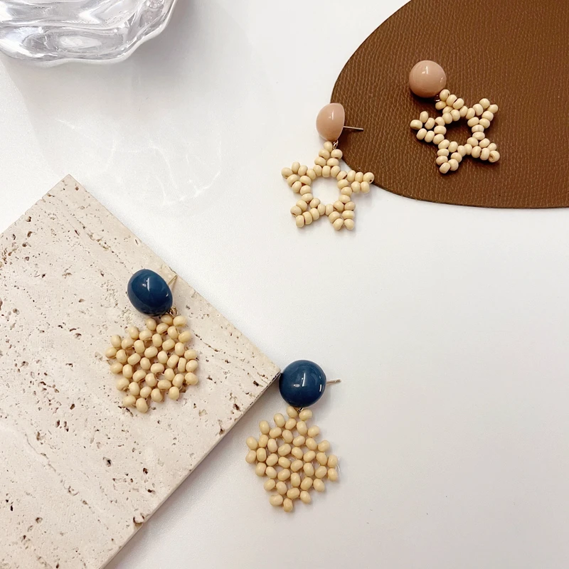 Korean Retro Geometric Earrings Girls Simple Pentagonal Stars Drop Earrings Elegant Sweet Wood Woven Beaded Earrings Jewelry2032
Korean Retro Geometric Earrings Girls Simple Pentagonal Stars Drop Earrings Elegant Sweet Wood Woven Beaded Earrings Jewelry2032