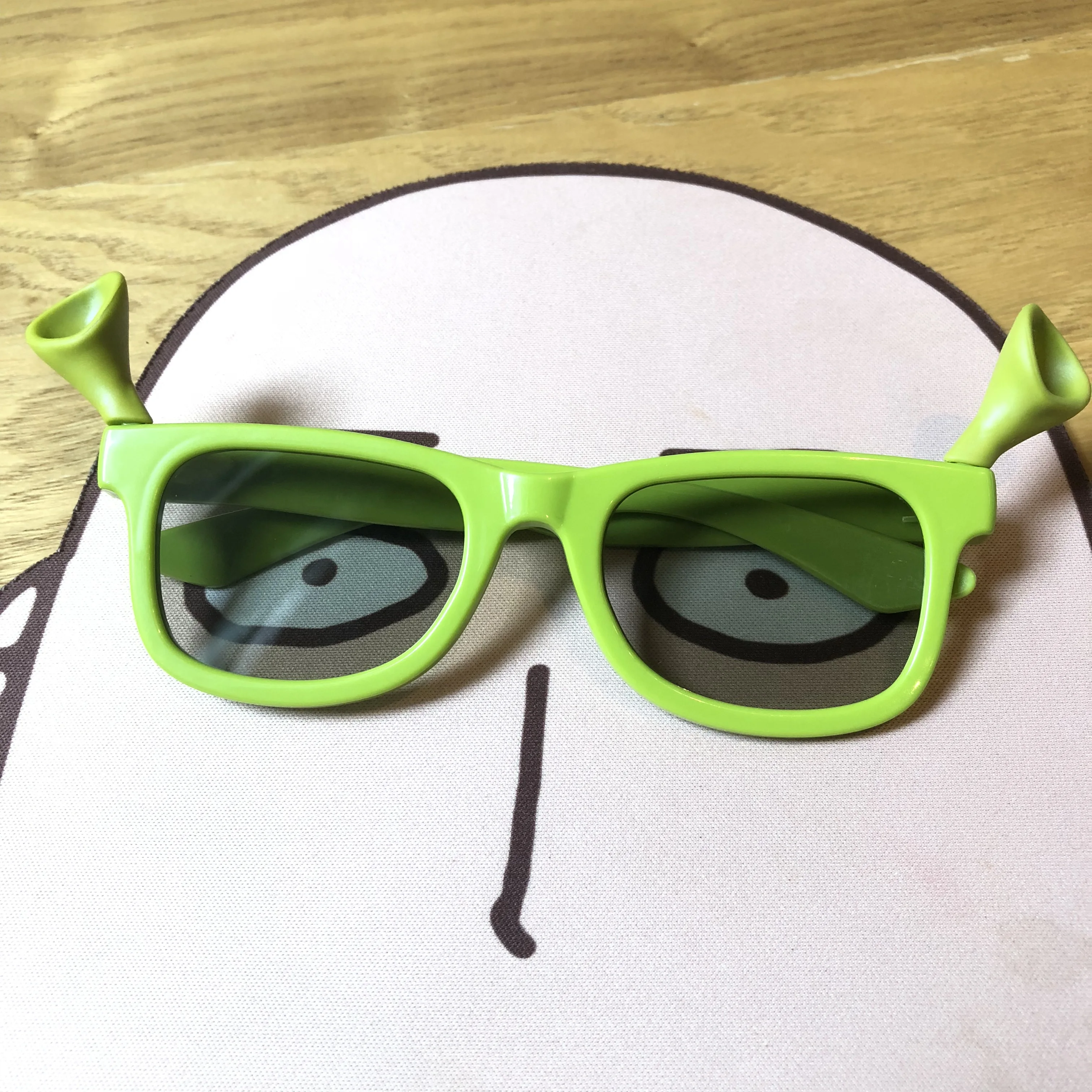 Exceed Lovely Cartoon Shrek 3D Glasses Novelty Toy Costumes Prop Model Toy Accessory Party King For children & Adult Funny Gift
Exceed Lovely Cartoon Shrek 3D Glasses Novelty Toy Costumes Prop Model Toy Accessory Party King For children & Adult Funny Gift