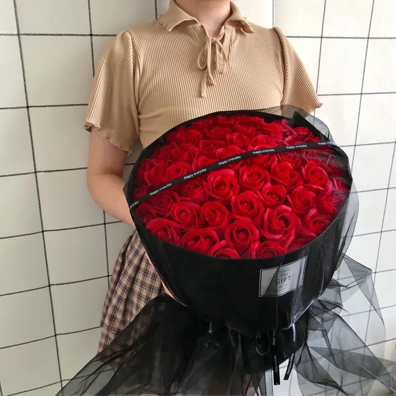 Подарочная коробка с имитацией искусственных цветов 52 33 розы на День святого