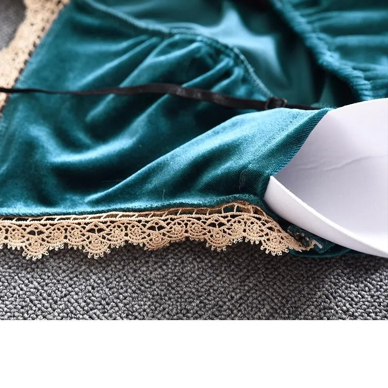 Velvet Women 3PCS Pajamas Suit Intimate Lingerie Sexy Kimono Gown Soft Bathrobe Set Sleepwear Sexy Nightgown Nighty&Robe&Pants
Velvet Women 3PCS Pajamas Suit Intimate Lingerie Sexy Kimono Gown Soft Bathrobe Set Sleepwear Sexy Nightgown Nighty&Robe&Pants