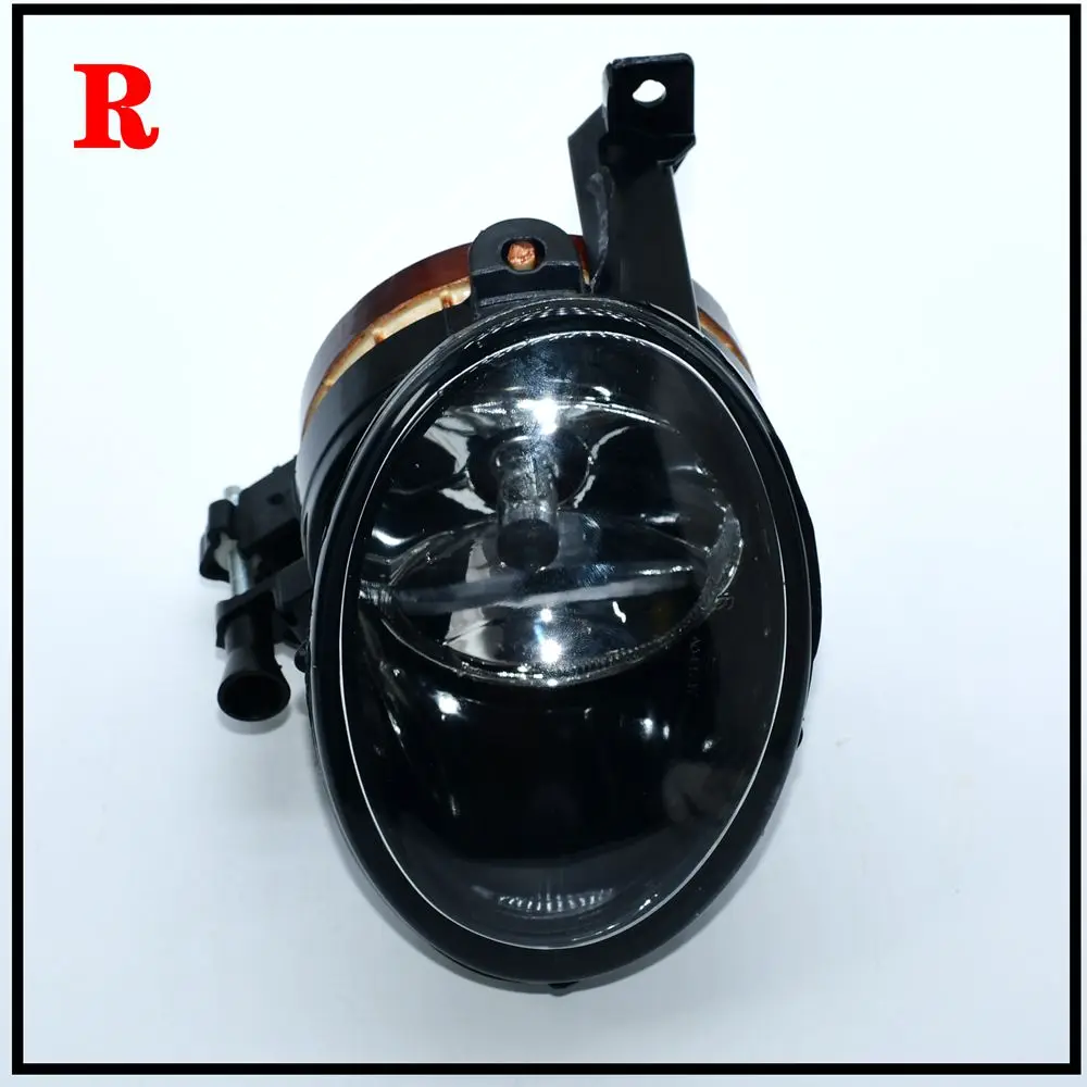 1 Pcs For Tiguan Golf Plus Cabriolet Front Right Halogen Fog light Foglight 5KD941700 5KD 941 700
1 Pcs For Tiguan Golf Plus Cabriolet Front Right Halogen Fog light Foglight 5KD941700 5KD 941 700