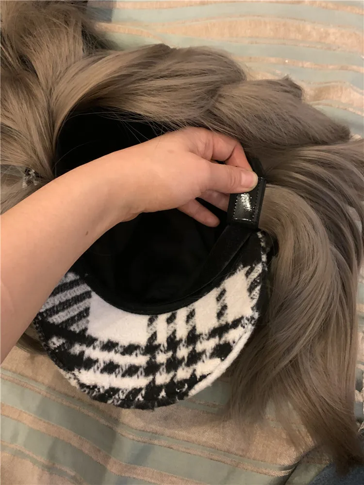 202104-shi fashion plaid patchwork removable False hair lady service Octagonal hat women leisure visors cap
202104-shi fashion plaid patchwork removable False hair lady service Octagonal hat women leisure visors cap
