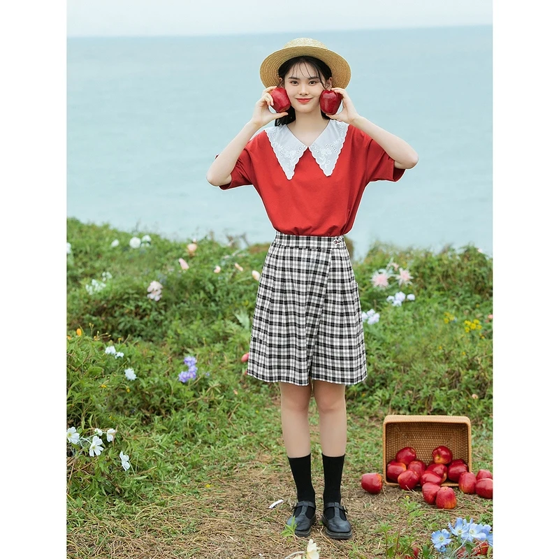 INMAN Big V-Neck T-Shirt Women Flower Embroidery Cute Style Loose Shape Lady Short Sleeve Summer Tee Tops
INMAN Big V-Neck T-Shirt Women Flower Embroidery Cute Style Loose Shape Lady Short Sleeve Summer Tee Tops