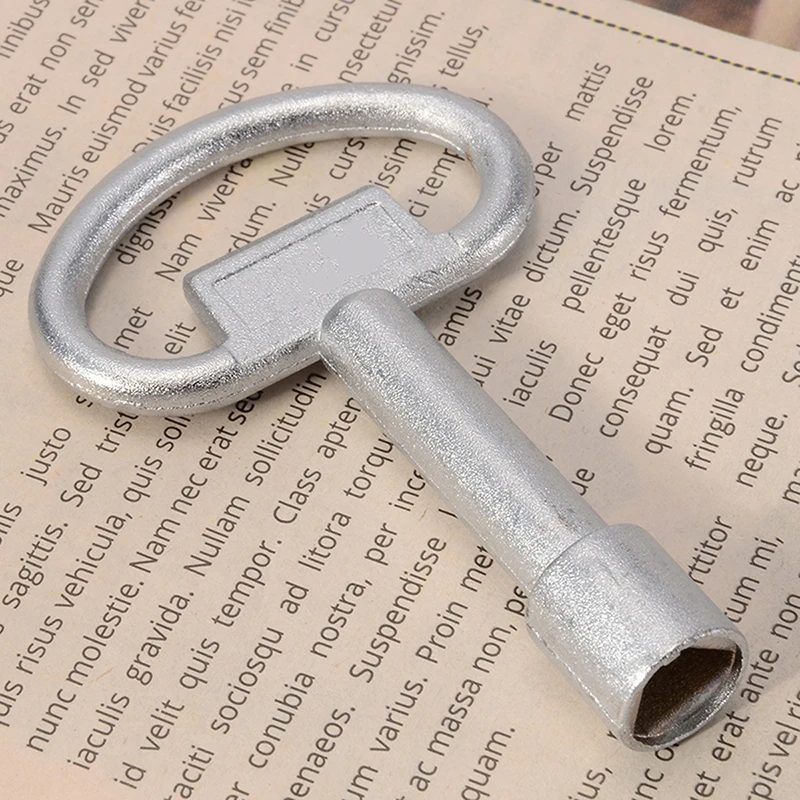 1pcs Mini Elevator Door Keys Universal Train Triangular Key Elevator Lift Inspect Repair Wrench Hand Tool Accessoires Profession
1pcs Mini Elevator Door Keys Universal Train Triangular Key Elevator Lift Inspect Repair Wrench Hand Tool Accessoires Profession