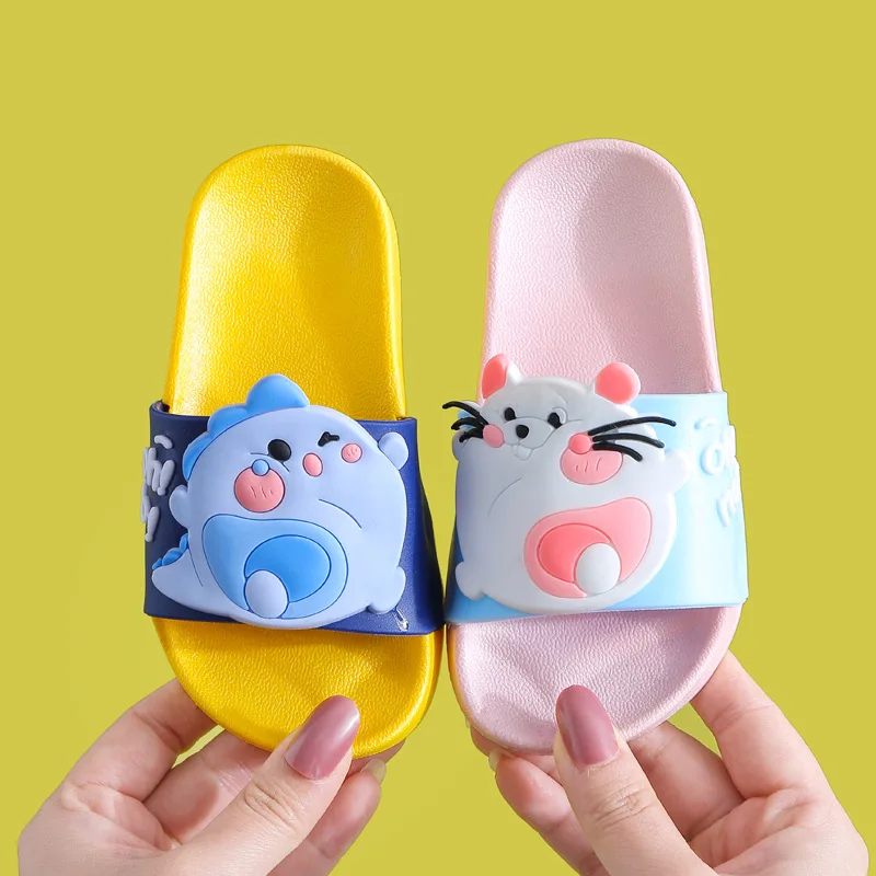 Тапочки детские с мультяшным рисунком, ПВХ, резина, летние шлепанцы для улицы и дома, 2020
Тапочки детские с мультяшным рисунком, ПВХ, резина, летние шлепанцы для улицы и дома, 2020