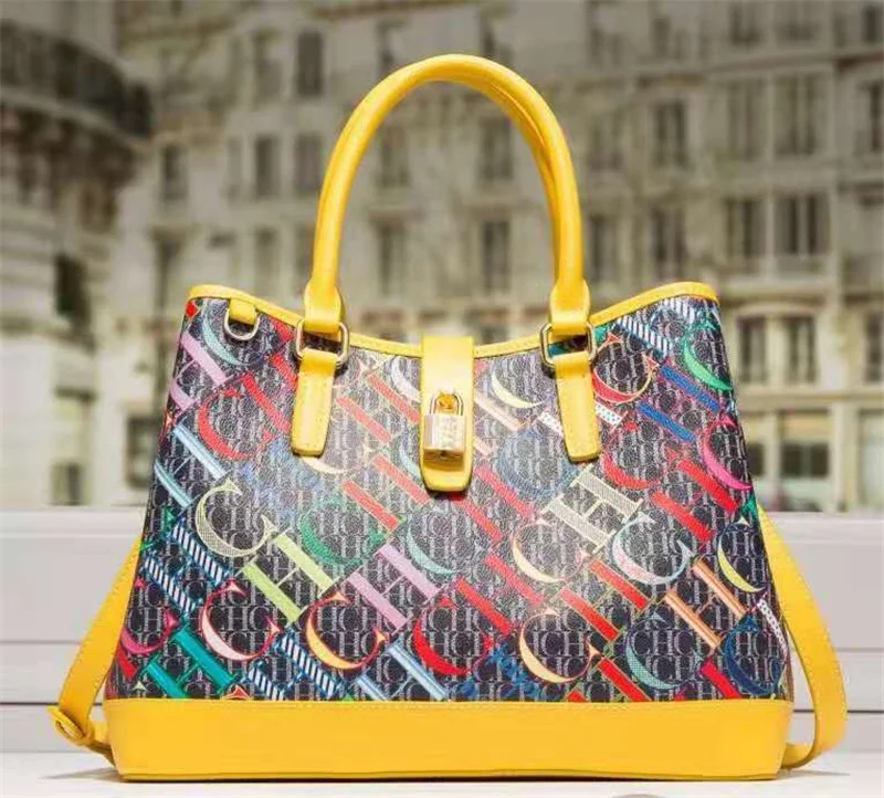 High Quality Women Leather Handbags 2021 New Famous Designer Brand Large Capacity Casual Totes Luxury Fashion Shoulder Bags
High Quality Women Leather Handbags 2021 New Famous Designer Brand Large Capacity Casual Totes Luxury Fashion Shoulder Bags
