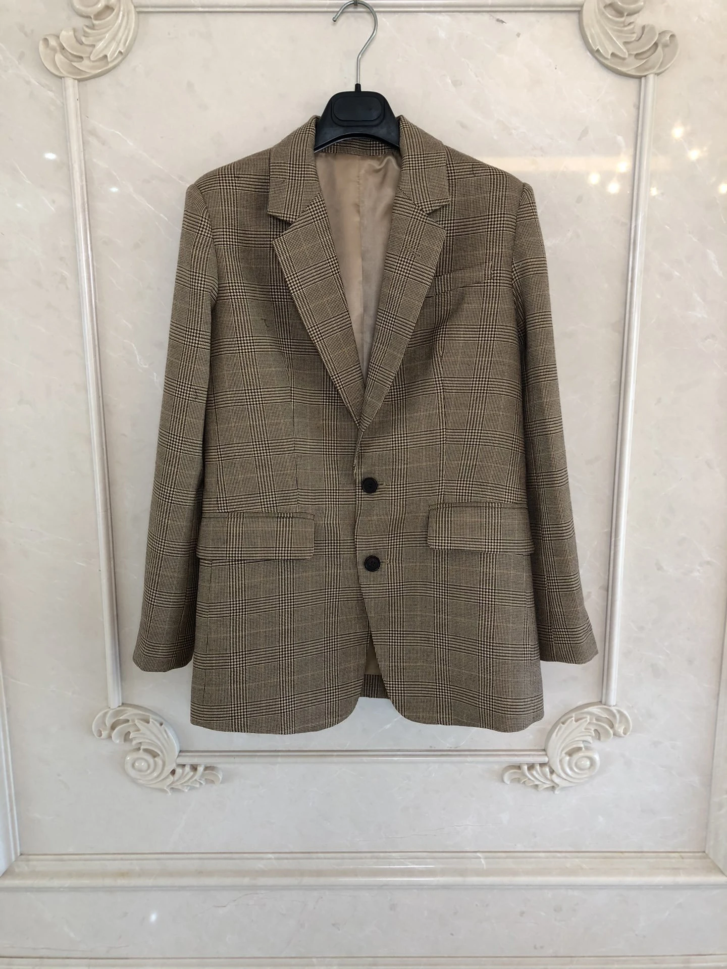 Новые женские 2021 высокого качества Модные Длинные рукава с лацканами пальто в клетку 1009
Новые женские 2021 высокого качества Модные Длинные рукава с лацканами пальто в клетку 1009