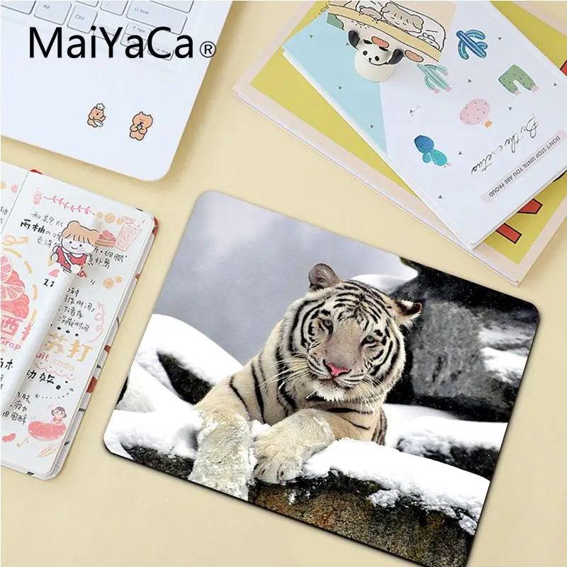 MaiYaCa Personalized Cool Fashion white tiger Unique Desktop Pad Game Mousepad Smooth Writing Pad Desktops Mate gaming mouse pad
MaiYaCa Personalized Cool Fashion white tiger Unique Desktop Pad Game Mousepad Smooth Writing Pad Desktops Mate gaming mouse pad