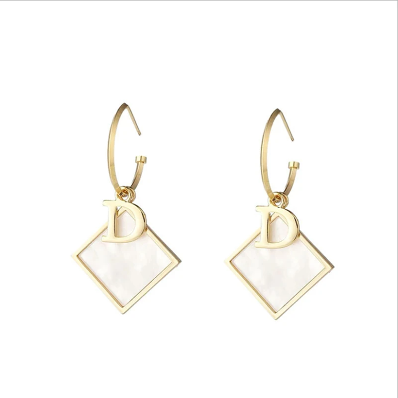 S925 Needle Letter D Earrings Personality Temperament Earrings Simple Joker 2020 New Trend High Sense Of Earrings
S925 Needle Letter D Earrings Personality Temperament Earrings Simple Joker 2020 New Trend High Sense Of Earrings