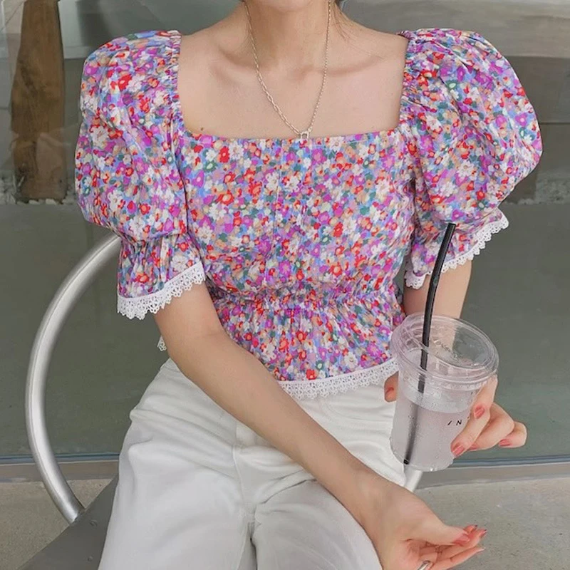 Women Shirt 2021 Korean Chic Elegant Floral Square Collar Folds Waist Slimming Lace Stitching Flared Sleeve Blouse Top Dropship
Women Shirt 2021 Korean Chic Elegant Floral Square Collar Folds Waist Slimming Lace Stitching Flared Sleeve Blouse Top Dropship