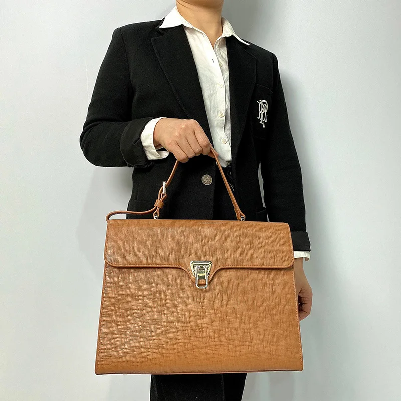 Solid Color Genuine Leather Large Capacity 14'' Laptop Handbag Vintage Female Office Shoulder Bag Male Travel Business Briefcase
Solid Color Genuine Leather Large Capacity 14'' Laptop Handbag Vintage Female Office Shoulder Bag Male Travel Business Briefcase