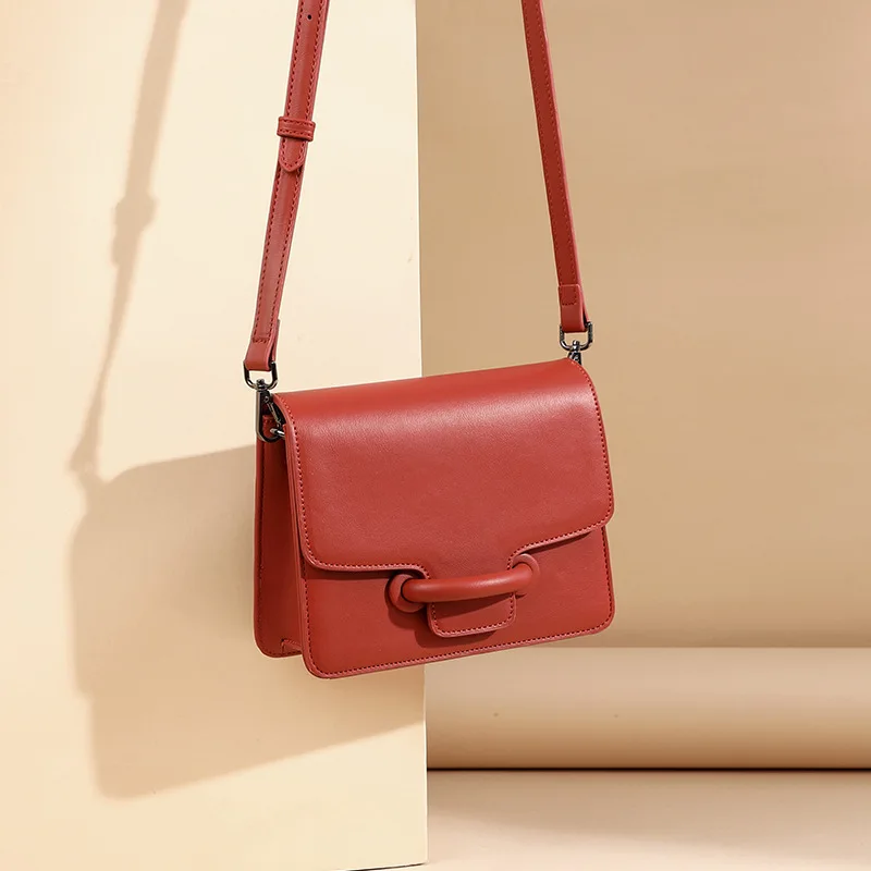 2021 New High-end Western Style Amall Bag Female Net Red All-match Messenger Handbag Fashion Commuter Small Square Bag
2021 New High-end Western Style Amall Bag Female Net Red All-match Messenger Handbag Fashion Commuter Small Square Bag