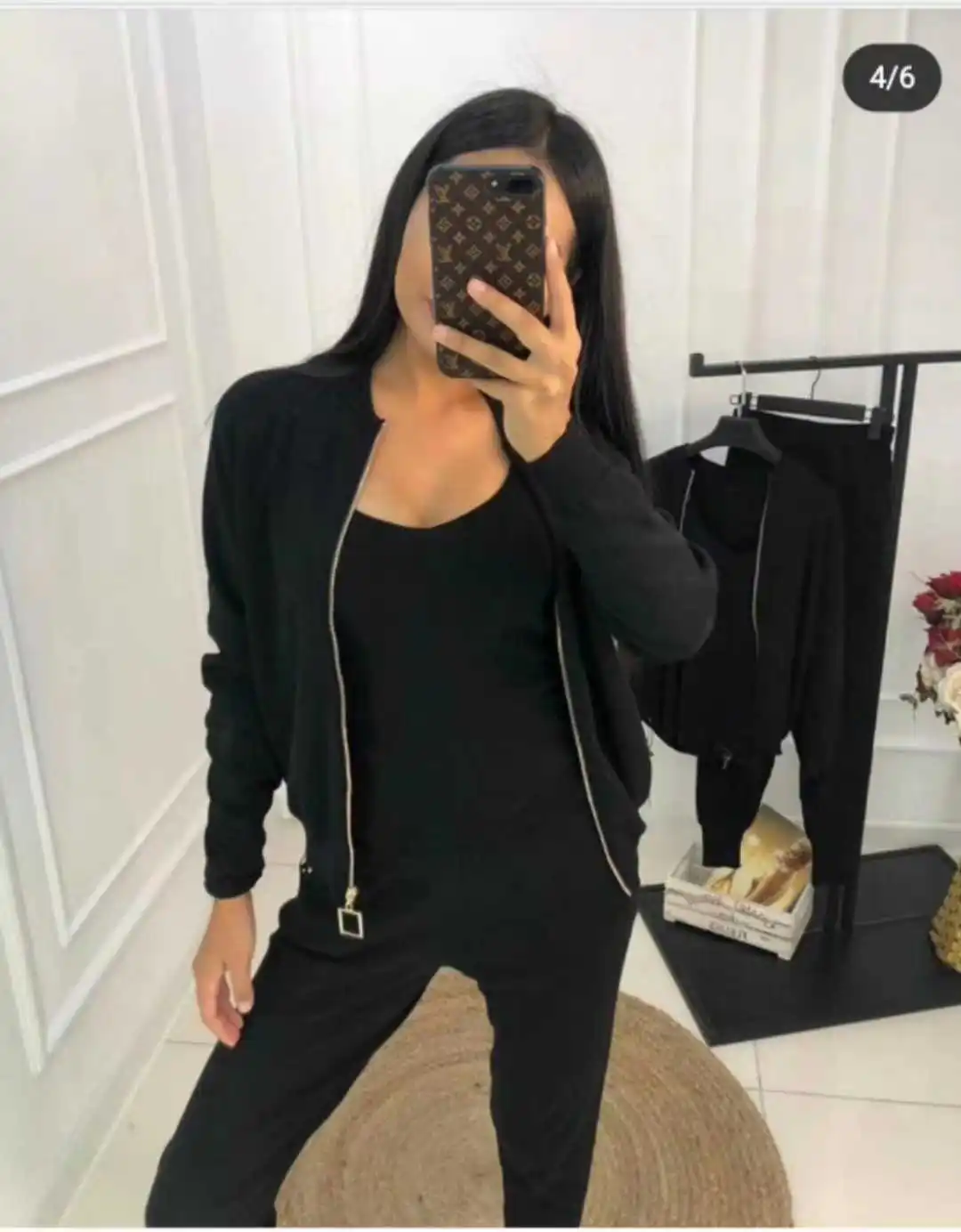 2020 Limited V-neck Elastic Waist Zipper New Women's Knitted Three-piece Small Sling + Single Coat Trousers 3-piece Casual Suit
2020 Limited V-neck Elastic Waist Zipper New Women's Knitted Three-piece Small Sling + Single Coat Trousers 3-piece Casual Suit