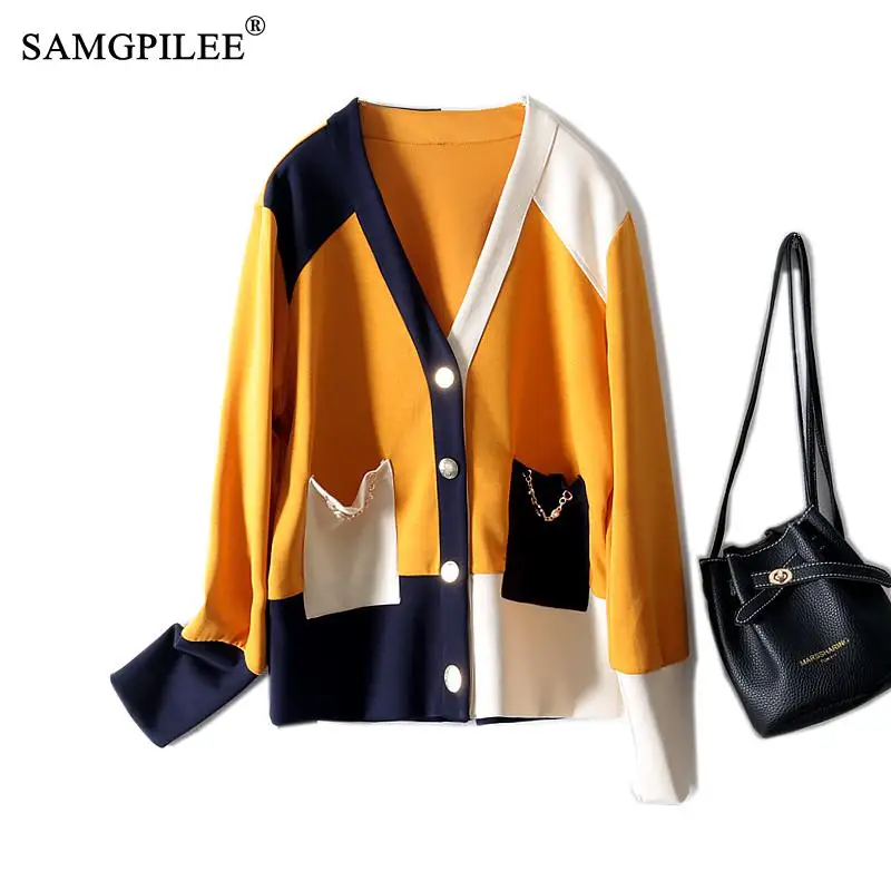 Women Autumn Jacket Patchwork Korean Style Space Cotton Cardigan With V-neck Long-sleeved Soft Loose Fashion Sweater Womens 4XL
Women Autumn Jacket Patchwork Korean Style Space Cotton Cardigan With V-neck Long-sleeved Soft Loose Fashion Sweater Womens 4XL