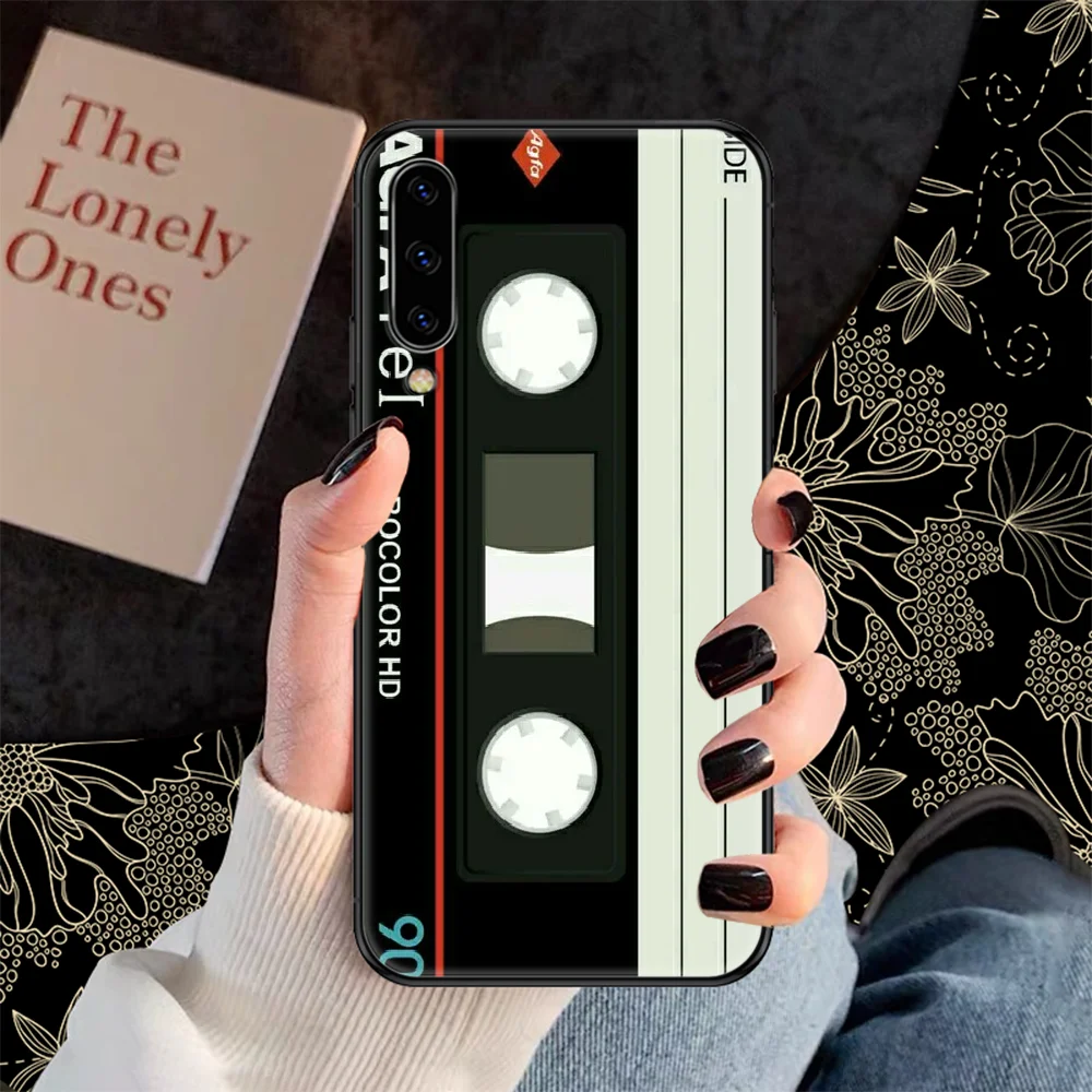 Classical Old Cassette Phone case For Samsung Galaxy A 3 5 7 8 10 20 21 30 40 50 51 70 71 E S 2016 2018 4G black tpu coque
Classical Old Cassette Phone case For Samsung Galaxy A 3 5 7 8 10 20 21 30 40 50 51 70 71 E S 2016 2018 4G black tpu coque