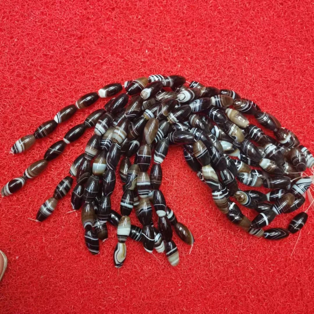 1 string of beads Natural Sardonyx agate Beautiful Stripes DIY Materials used make Man Woman Jewelry Necklace Bracelet Wholesale
1 string of beads Natural Sardonyx agate Beautiful Stripes DIY Materials used make Man Woman Jewelry Necklace Bracelet Wholesale