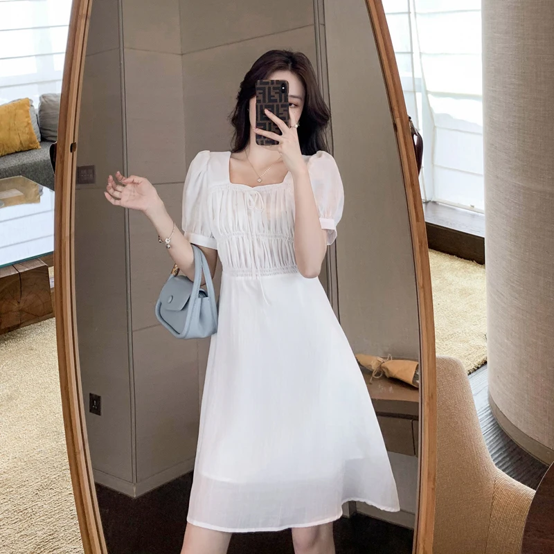 Make new summer dresses elastic waist hubble-bubble sleeve fold belt square collar closes A word skirt waist show thin temperame
Make new summer dresses elastic waist hubble-bubble sleeve fold belt square collar closes A word skirt waist show thin temperame