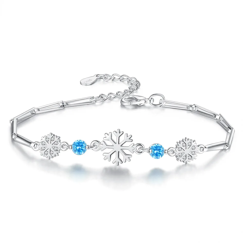 Delicate Silver Color Copper Inlaid Zircon Bracelets Fashion Crystal Snowflake Charm Bracelets For Women Girl Christmas Gifts
Delicate Silver Color Copper Inlaid Zircon Bracelets Fashion Crystal Snowflake Charm Bracelets For Women Girl Christmas Gifts