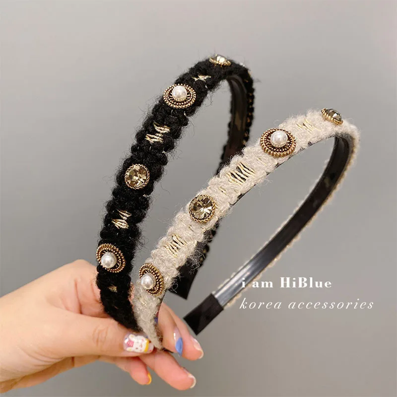 New retro classic wool headband headdress wild net red simple baroque rhinestone headband
New retro classic wool headband headdress wild net red simple baroque rhinestone headband