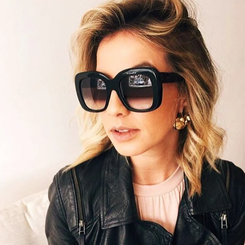 ROYAL GIRL Fashion Sunglasses Women Square Oversize Style Glasses Female Rivet UV400 Vintage Colored Eyewear Clear Frame ss190
ROYAL GIRL Fashion Sunglasses Women Square Oversize Style Glasses Female Rivet UV400 Vintage Colored Eyewear Clear Frame ss190
