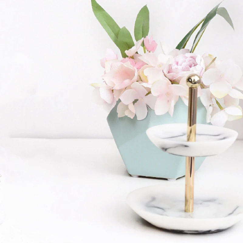 Marbling Resin Retro Nordic Jewelry Organizer Rack Display Earring Stand Vintage Counter Showcase Jewelry Packa 
Marbling Resin Retro Nordic Jewelry Organizer Rack Display Earring Stand Vintage Counter Showcase Jewelry Packa