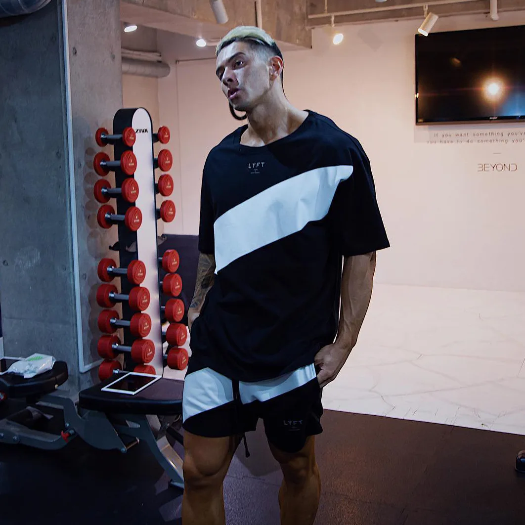 2021 men's summer leisure quick-drying new style trousers trend foot tie loose large-size basketball fitness pants
2021 men's summer leisure quick-drying new style trousers trend foot tie loose large-size basketball fitness pants