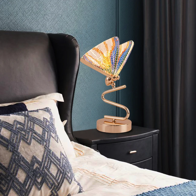 Acrylic Butterfly Table Lamp, Pastoral Style Golden Base, Acrylic Wings Insect Bedside Lamp, Decorative Night Light
Acrylic Butterfly Table Lamp, Pastoral Style Golden Base, Acrylic Wings Insect Bedside Lamp, Decorative Night Light
