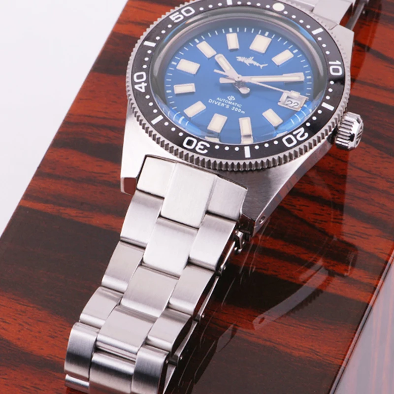 HEIMDALLR NH35 Men's Diver Watch Stainless Steel Japan Movement Automatic Wayches 300M Waterproof Luminous Mechanical Watch
HEIMDALLR NH35 Men's Diver Watch Stainless Steel Japan Movement Automatic Wayches 300M Waterproof Luminous Mechanical Watch