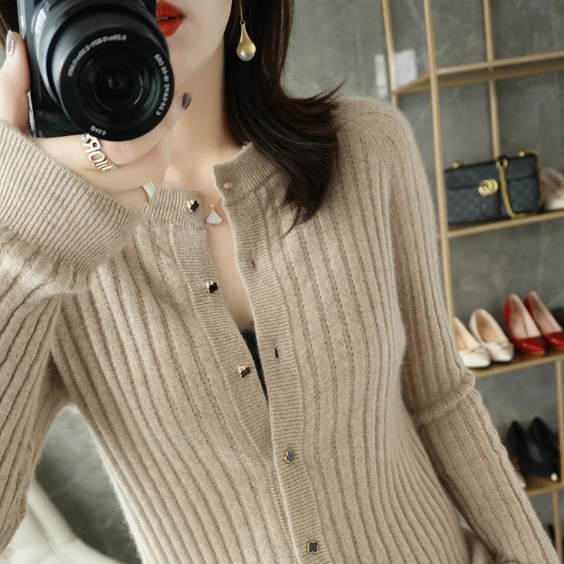 Cashmere cardigan women 2021 new solid color casual knitwear round neck 100% wool sweater plus size ladies tops Slim hot 
Cashmere cardigan women 2021 new solid color casual knitwear round neck 100% wool sweater plus size ladies tops Slim hot