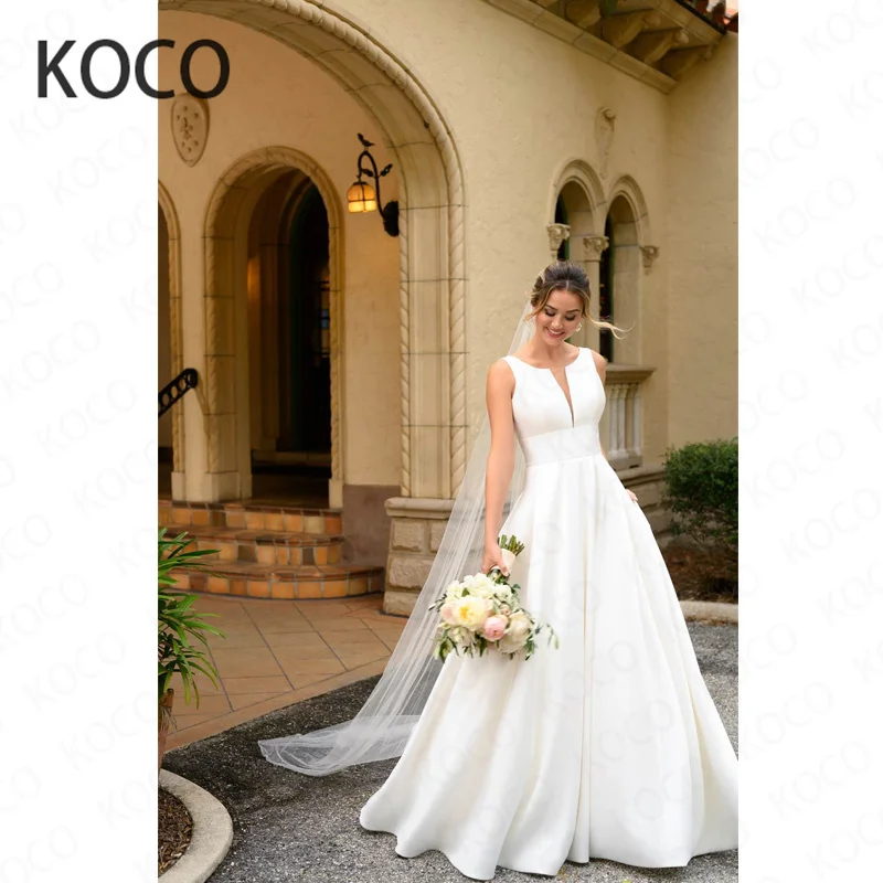 MACDUGAL Wedding Dresses 2021 Simple V Neck Satin Beach Bridal Gown Elegant A Line Long Brush Train Vestido De Novia Civil
MACDUGAL Wedding Dresses 2021 Simple V Neck Satin Beach Bridal Gown Elegant A Line Long Brush Train Vestido De Novia Civil