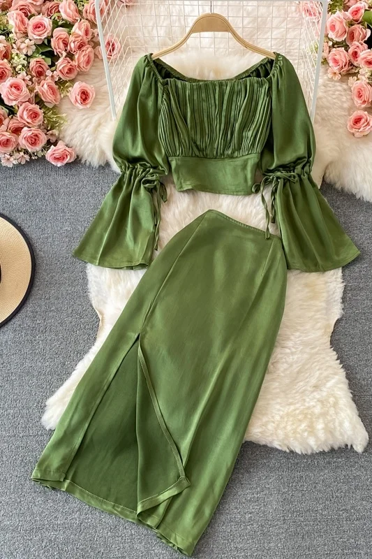Trumpet sleeve square neck short shirt high waist open navel bubble sleeve top women's medium and long split skirt two-piece set
Trumpet sleeve square neck short shirt high waist open navel bubble sleeve top women's medium and long split skirt two-piece set