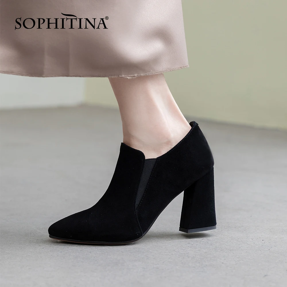 Женские замшевые туфли-лодочки SOPHITINA, черные замшевые туфли-лодочки с острым носком на высоком квадратном каблуке без застежки, на зиму
Женские замшевые туфли-лодочки SOPHITINA, черные замшевые туфли-лодочки с острым носком на высоком квадратном каблуке без застежки, на зиму