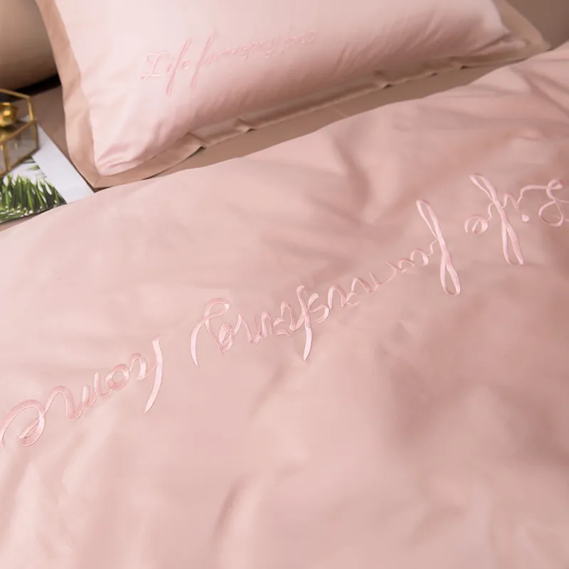 60S Long Stapled Cotton Brief Style Solid Duvet Cover Bed Sheet Pillowcases Pink Green Brown Purple White Red Queen King
60S Long Stapled Cotton Brief Style Solid Duvet Cover Bed Sheet Pillowcases Pink Green Brown Purple White Red Queen King