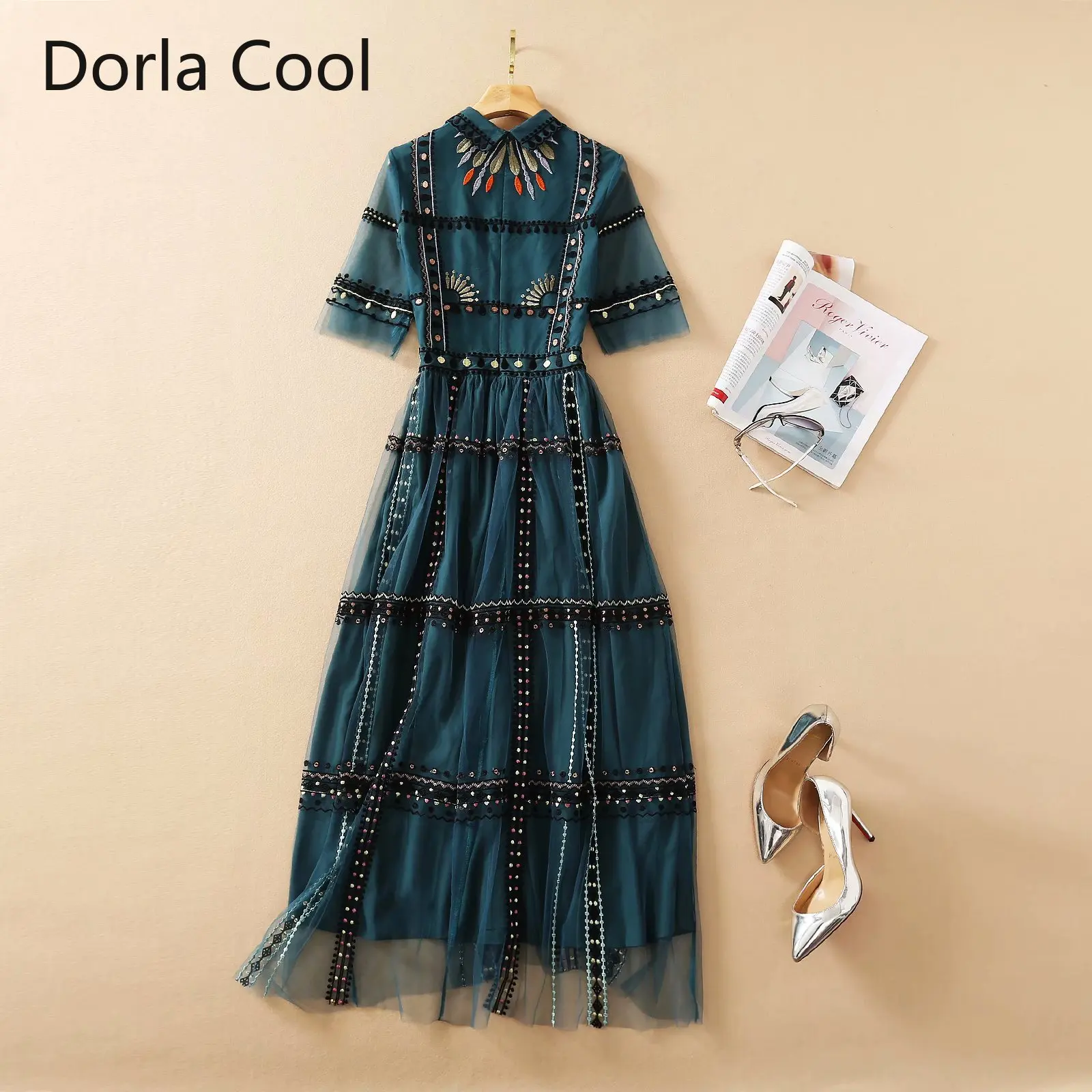New Runway Women's Midi Dress Luxury Embroidery Mesh Patchwork Party Elegant Lady High Waist Dresses Half Sleeves Chic Vestidos
New Runway Women's Midi Dress Luxury Embroidery Mesh Patchwork Party Elegant Lady High Waist Dresses Half Sleeves Chic Vestidos