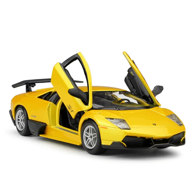 Модель автомобиля Bburago 1:24 Lamborghini murтелago LP 670-4 SV из сплава, роскошная модель автомобиля под давлением, товары для коллекции игрушек
Модель автомобиля Bburago 1:24 Lamborghini murтелago LP 670-4 SV из сплава, роскошная модель автомобиля под давлением, товары для коллекции игрушек