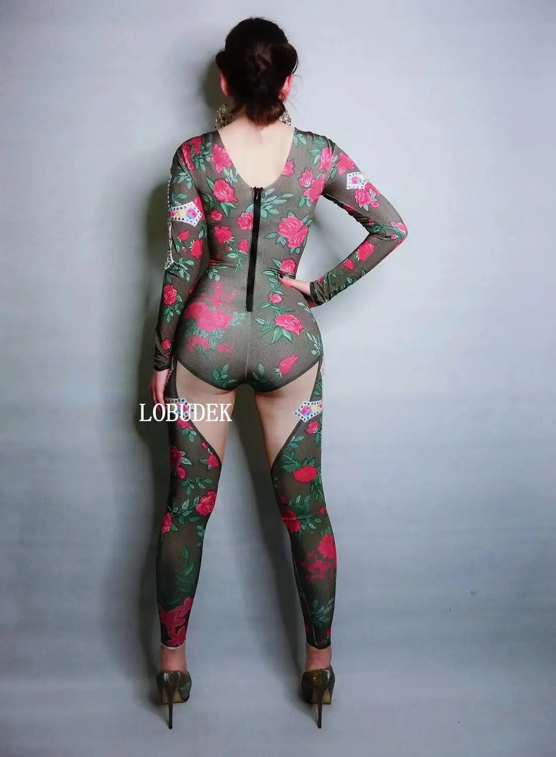 Female Tight-fitting Jumpsuit 3D Rose Flower Printed Rhinestones Rompers Vintage Nightclub Stage Wear DJ Singer Dancer Costume
Female Tight-fitting Jumpsuit 3D Rose Flower Printed Rhinestones Rompers Vintage Nightclub Stage Wear DJ Singer Dancer Costume
