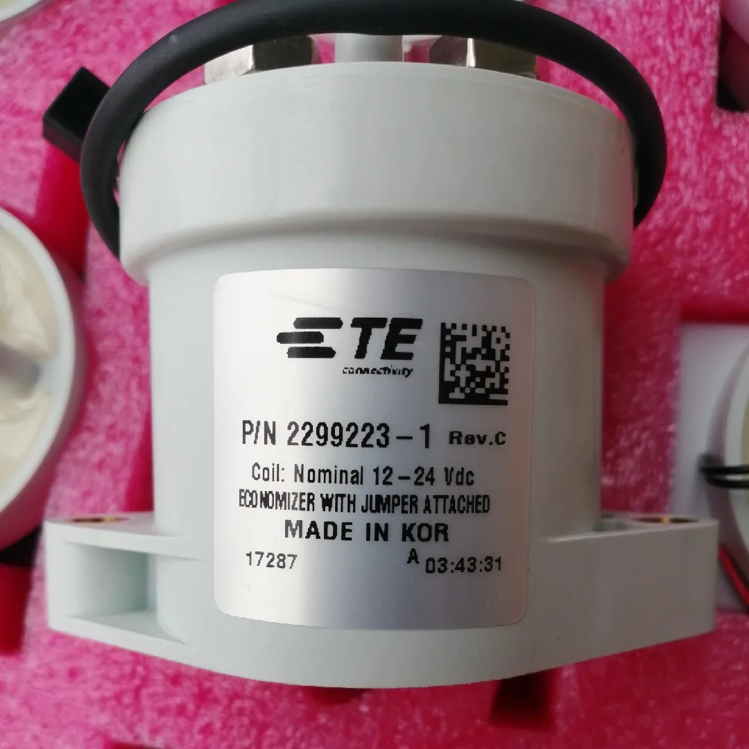 Высоковольтный контактор постоянного тока EVC500 2299223-1, 900 в, а, катушка, реле 12-24 В
Высоковольтный контактор постоянного тока EVC500 2299223-1, 900 в, а, катушка, реле 12-24 В