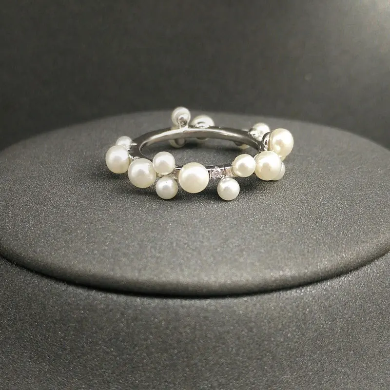 cheny s925 sterling silver new white gold multi-pearl ring female fashion temperament ring female jewelry
cheny s925 sterling silver new white gold multi-pearl ring female fashion temperament ring female jewelry