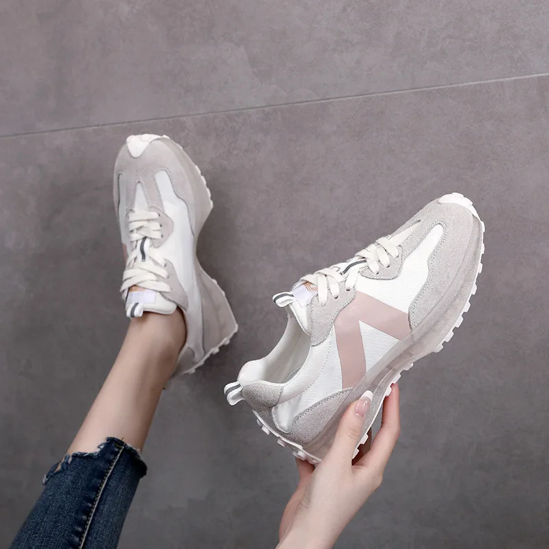 2021 new summer women's sports canvas crystal bottom small waist women's shoes breathable old shoes
2021 new summer women's sports canvas crystal bottom small waist women's shoes breathable old shoes