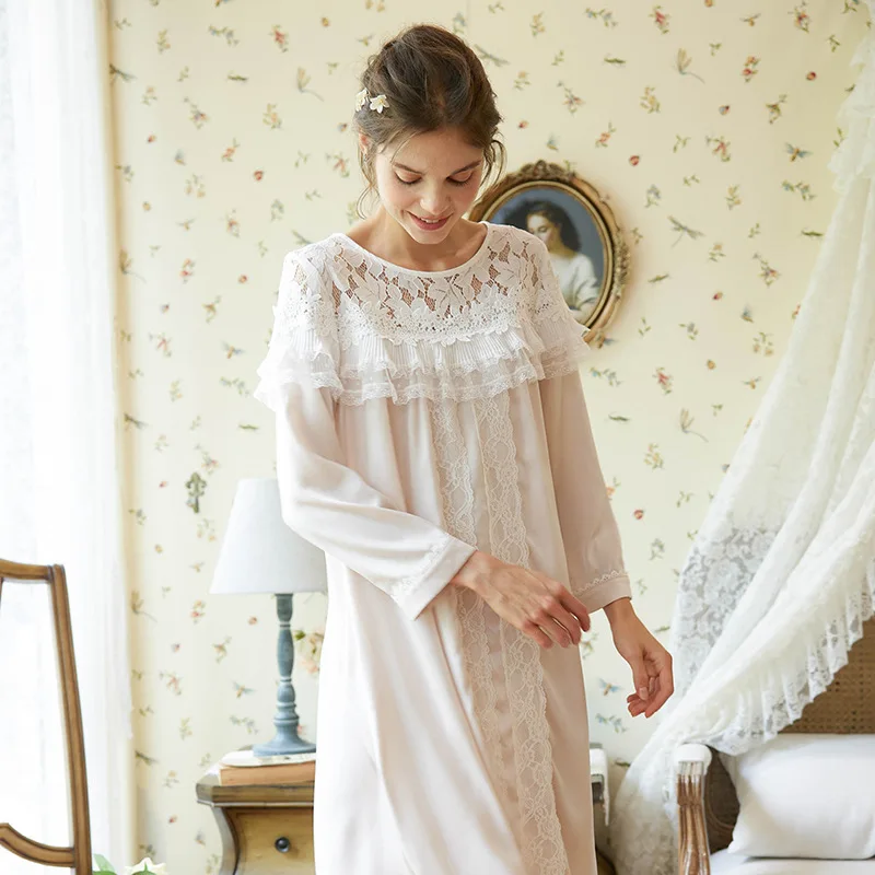 Romantic Satin Nightgowns Women Autumn Full Sleeve Ice Silk Lace Peignoir Long Night Dress Victorian Vintage Princess Sleepwear
Romantic Satin Nightgowns Women Autumn Full Sleeve Ice Silk Lace Peignoir Long Night Dress Victorian Vintage Princess Sleepwear