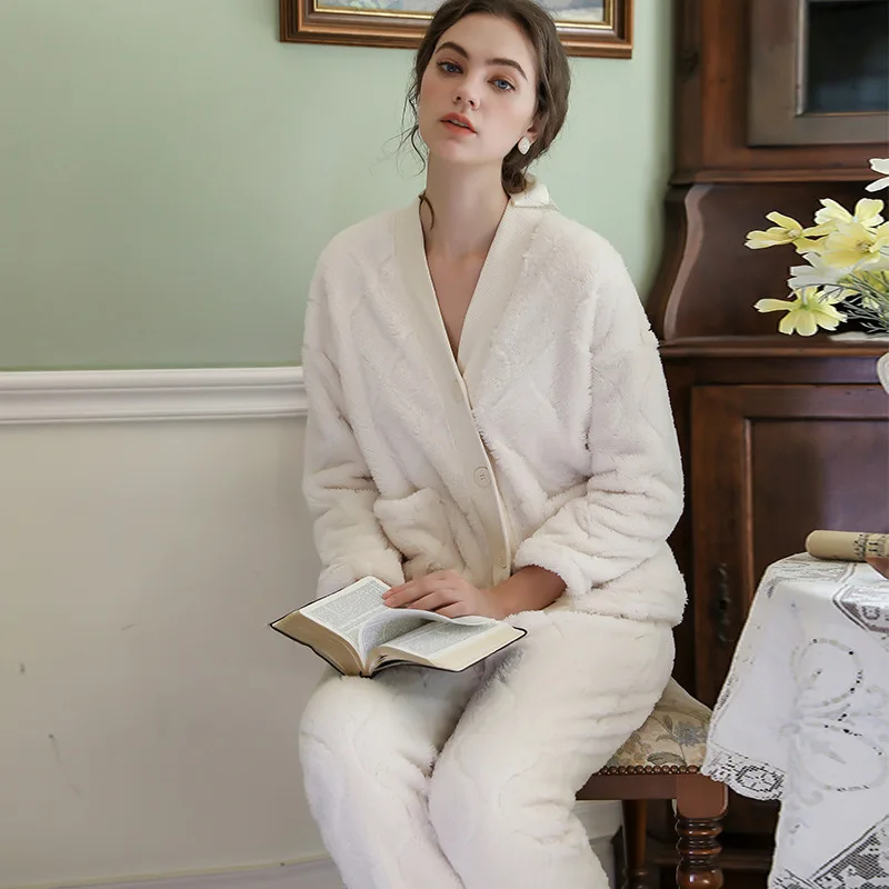 Pyjamas Women Casual Classic Sleepwear Sleepwear Woman Set Winter Clothes INS Fashion 2021 Pijamad
Pyjamas Women Casual Classic Sleepwear Sleepwear Woman Set Winter Clothes INS Fashion 2021 Pijamad