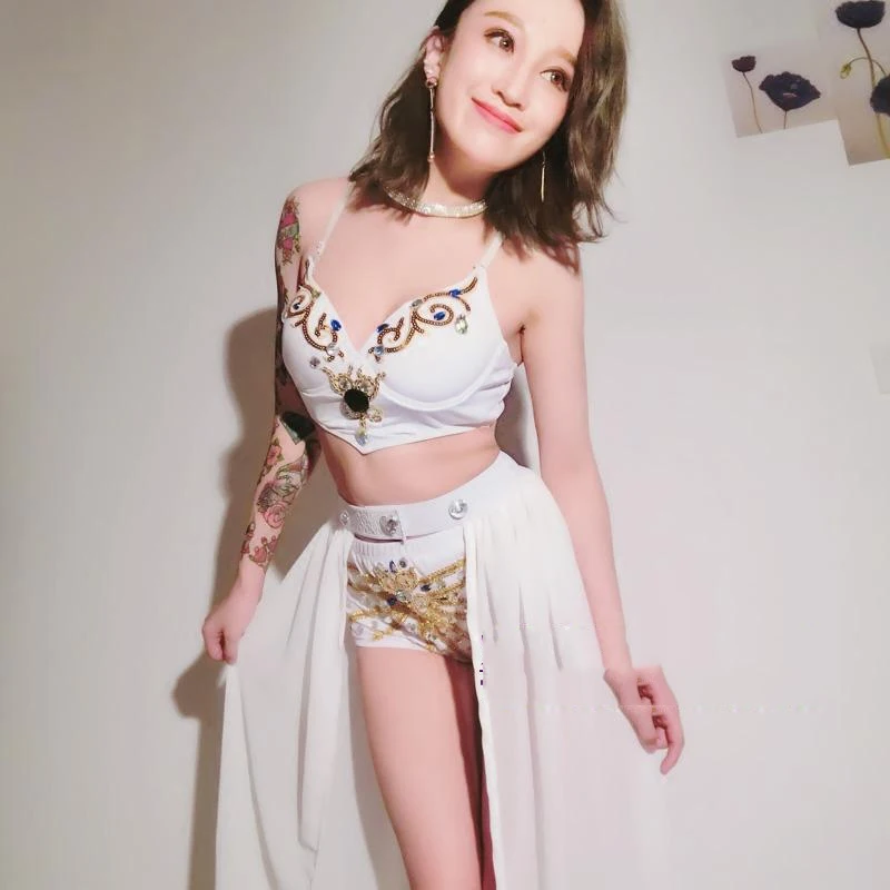 New Nightclub Bar Female Singer DS Jazz Dance Costumes Sexy DJ Pole Dance Costume Sequin White Sexy Bikini Tailing Suit DWY4081
New Nightclub Bar Female Singer DS Jazz Dance Costumes Sexy DJ Pole Dance Costume Sequin White Sexy Bikini Tailing Suit DWY4081