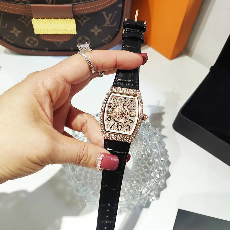 Fully Diamond Women Watches High Quality Rose Gold Watch Women With Rhinestone Top Brand Luxury Tonneau Wristwatch
Fully Diamond Women Watches High Quality Rose Gold Watch Women With Rhinestone Top Brand Luxury Tonneau Wristwatch