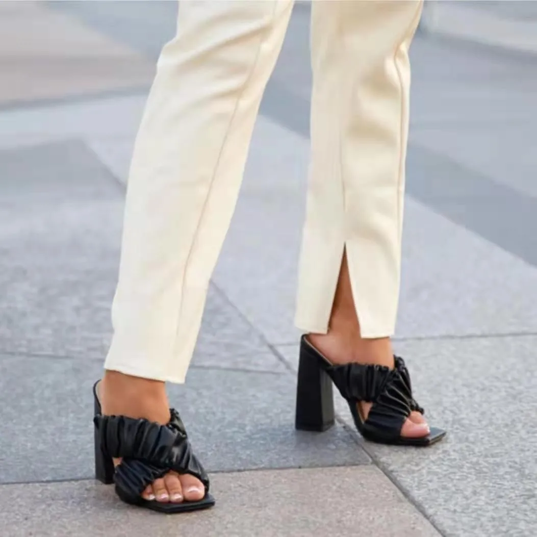 Sexy Ladies Pleated Slippers Women Summer Fashion Party High heels Shoes Gladiator Slides Sandals
Sexy Ladies Pleated Slippers Women Summer Fashion Party High heels Shoes Gladiator Slides Sandals