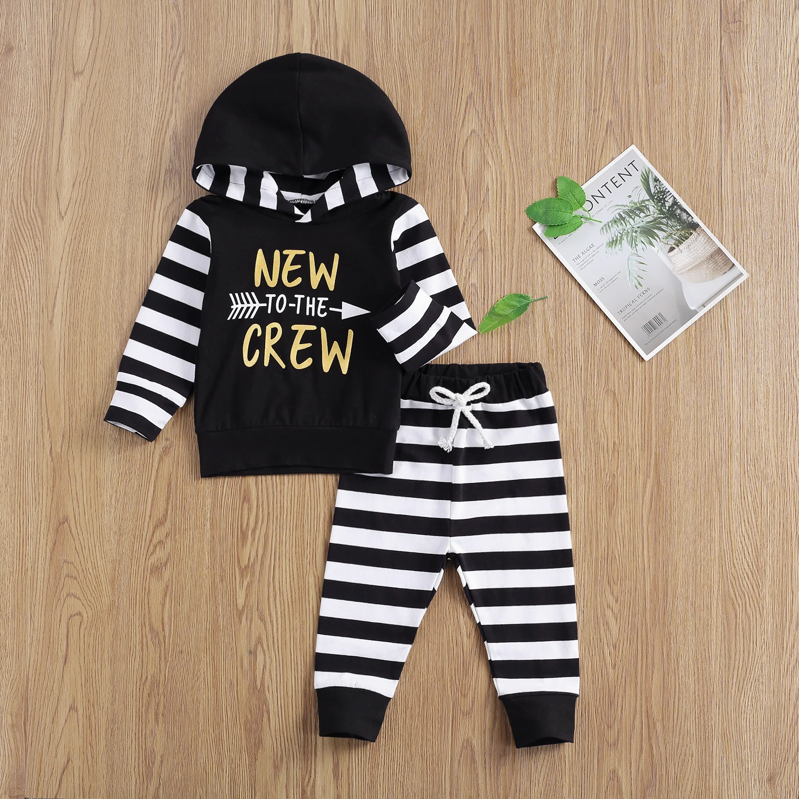 Newborn Baby Boys Two-piece Clothes Set Black Stripe and Letters Printed Pattern Hooded Tops Elastic Waist Pants Outfits Newest
Newborn Baby Boys Two-piece Clothes Set Black Stripe and Letters Printed Pattern Hooded Tops Elastic Waist Pants Outfits Newest